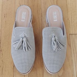 Ladies Silent D Ohboy Perforated Mule Size 8.5